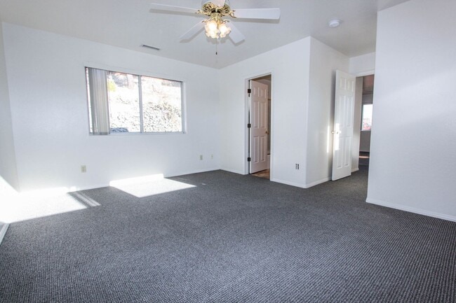 Building Photo - 2 Story Duplex with Loft & Deck