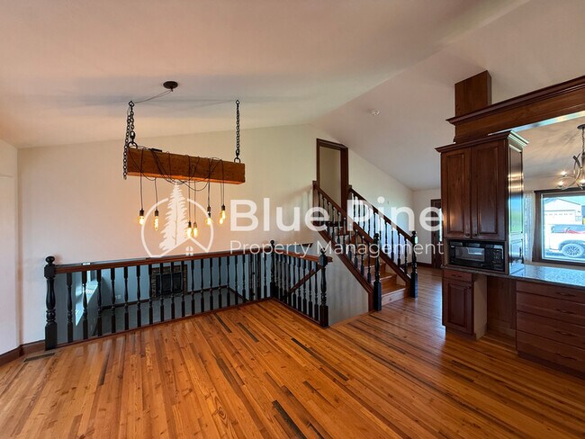 Building Photo - 3834 E 446 N