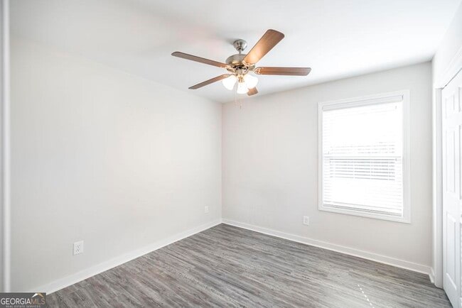 Building Photo - 101 Shasta Dr