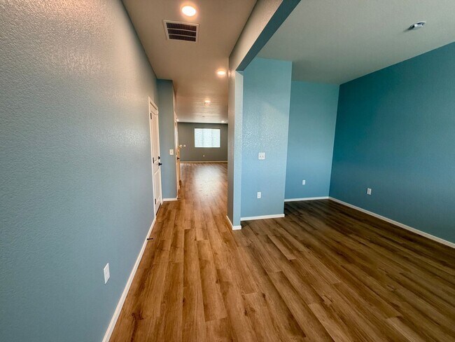 Building Photo - 716 Galloway Dr