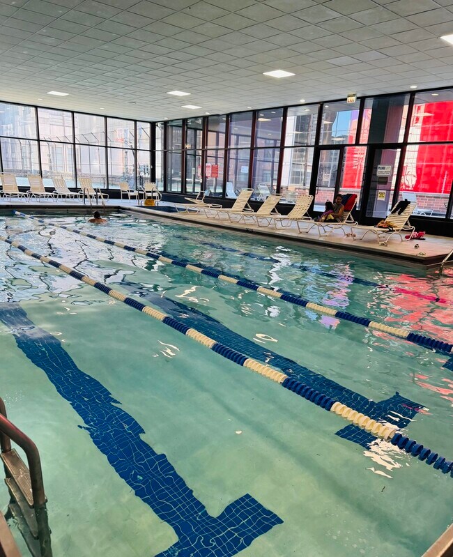 Building Photo - 211 E Ohio St