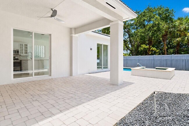 Building Photo - 207 Isle Verde Way