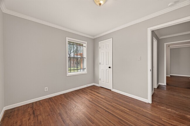 Building Photo - 2619 Homer St