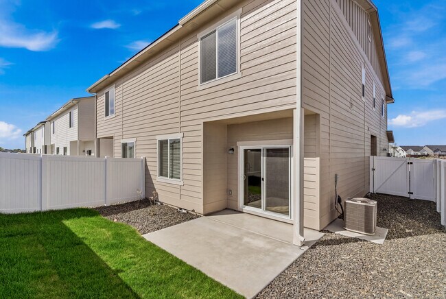 Building Photo - 4711 Highgarden Wy