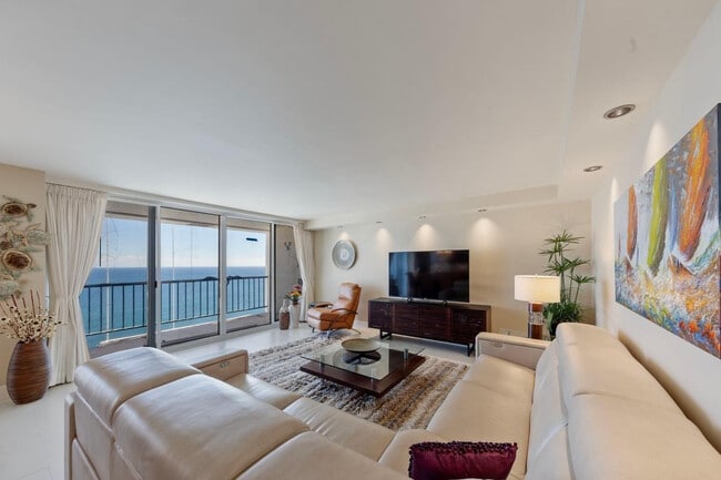 Building Photo - 4280 Galt Ocean Dr