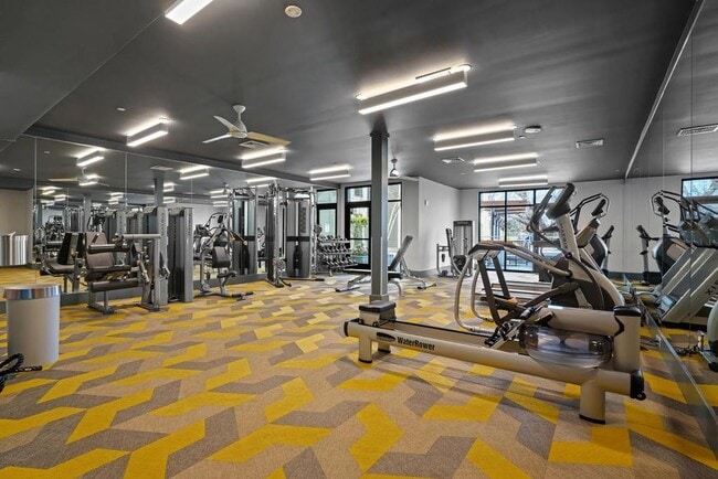 Building Photo - 775 Juniper St NE