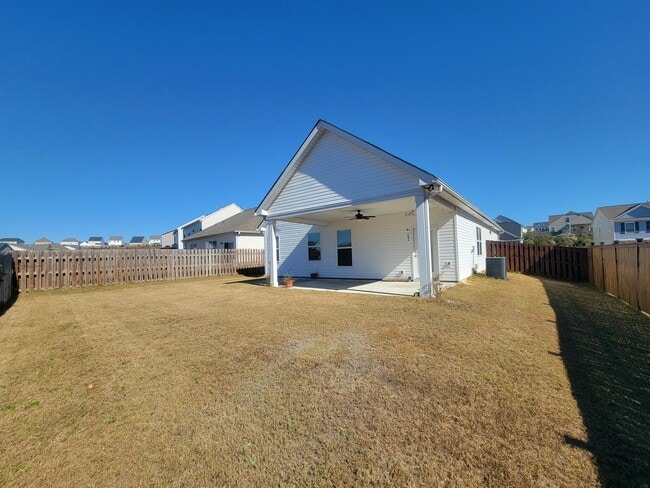 Building Photo - 166 Luxborough Ct