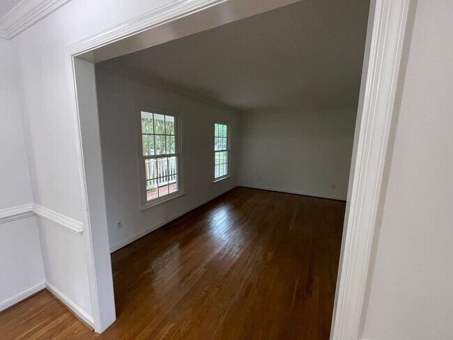 Building Photo - Gayton Green 4 Bedroom  2.5 Bath Home