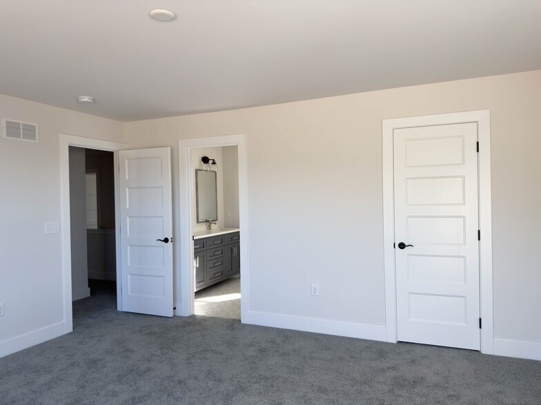 Building Photo - 218 Ringneck Cir