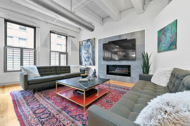 Building Photo - 112 Beach St