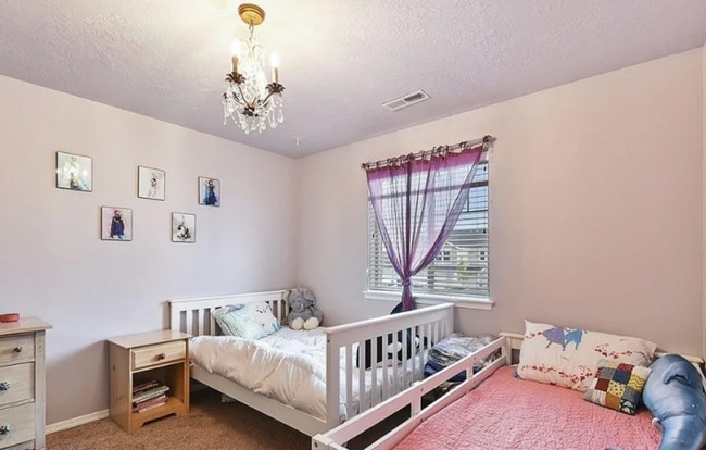 Building Photo - 12370 W Hollowtree Ct