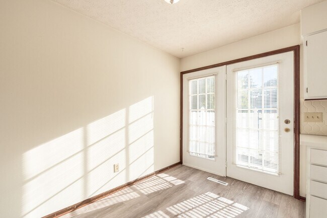 Building Photo - 4838 Dierker Rd