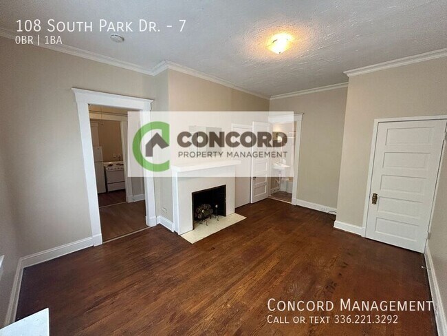 Building Photo - 108 S Park Dr