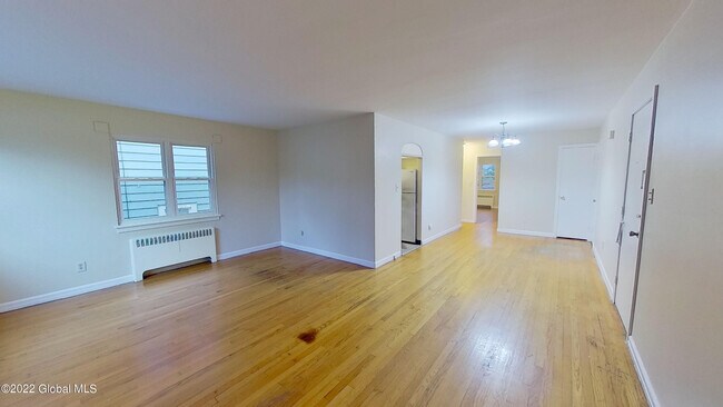 Building Photo - 31 Parkwood St
