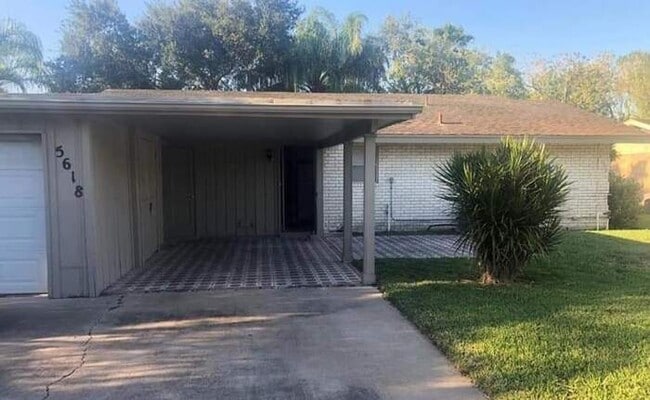 Primary Photo - 5618 Arnold Palmer Dr