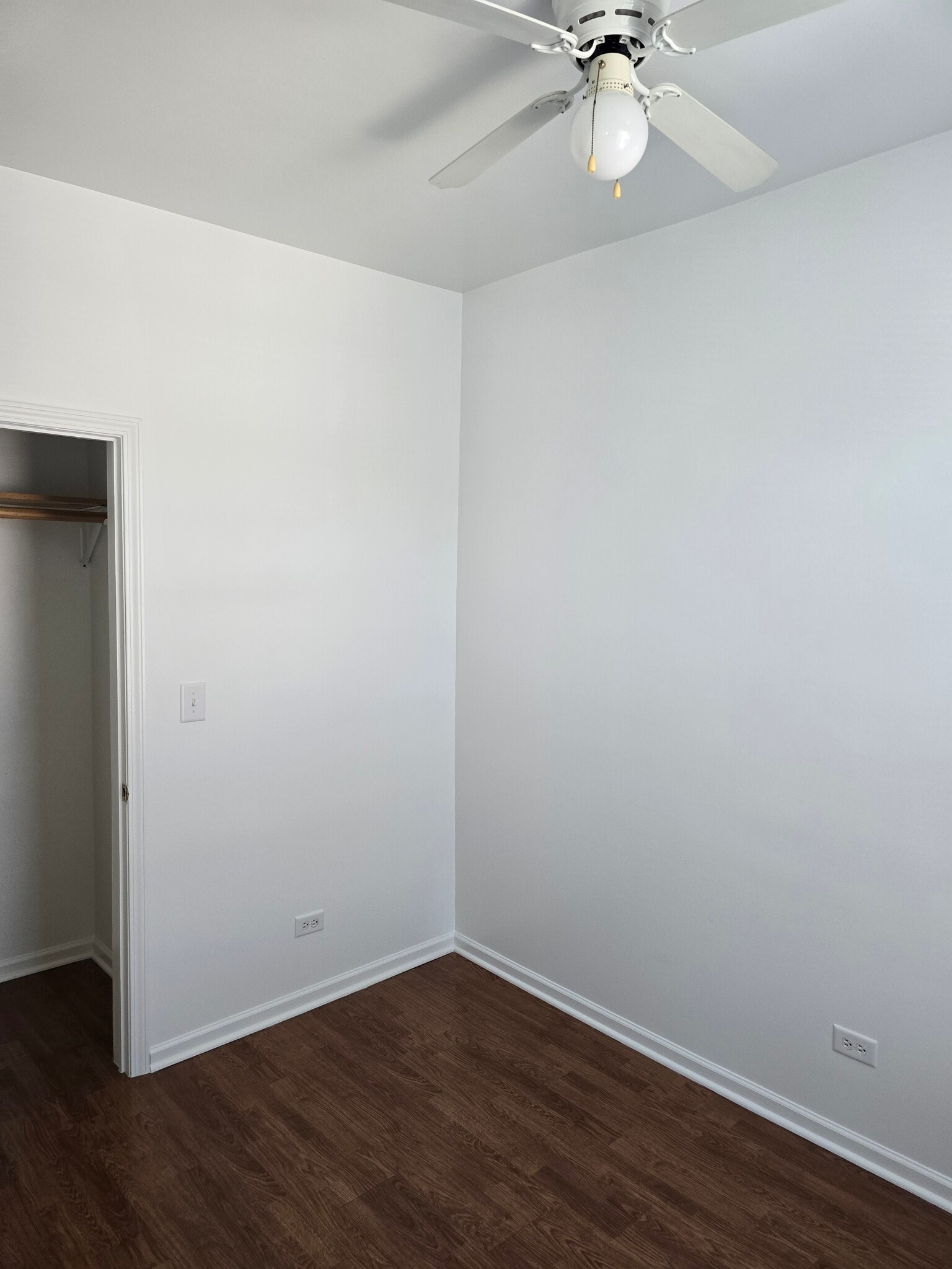 front bedroom pergo floor - 55 Chicago Ave
