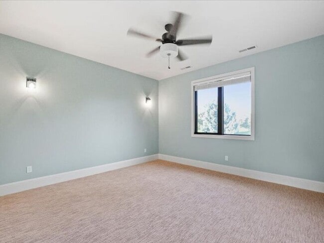 Building Photo - 3500 S Morain St