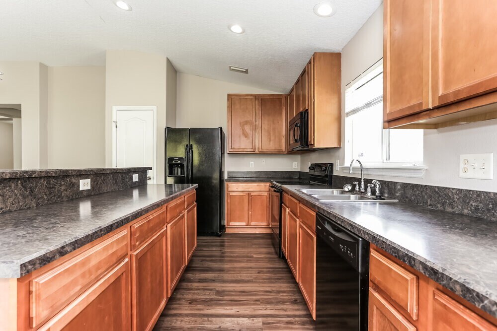 Building Photo - 7511 Hawks Cliff Dr