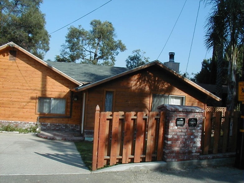 Front of house - 23162 Smith Rd