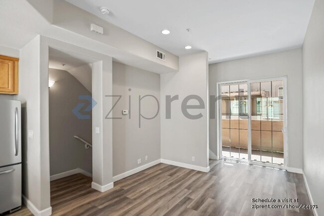 Building Photo - 727 Northrup St