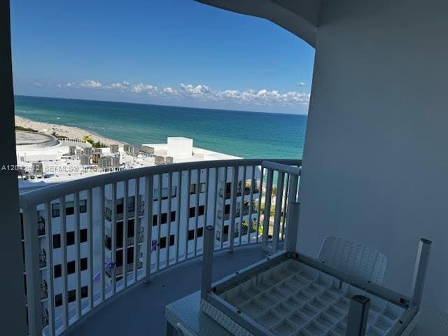 Building Photo - 5401 Collins Ave