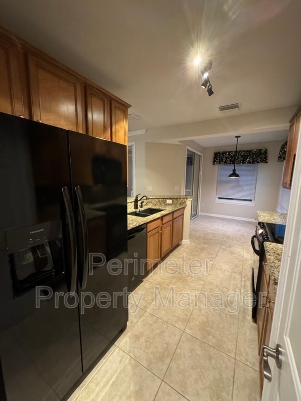 Building Photo - 8583 Little Swift Cir