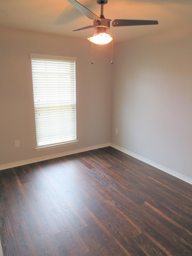 Building Photo - 2172 Las Vegas Trail