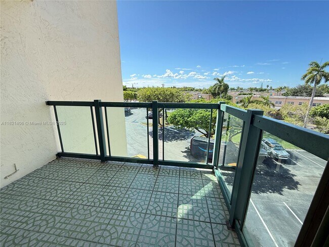 Building Photo - 2075 SW 122nd Ave