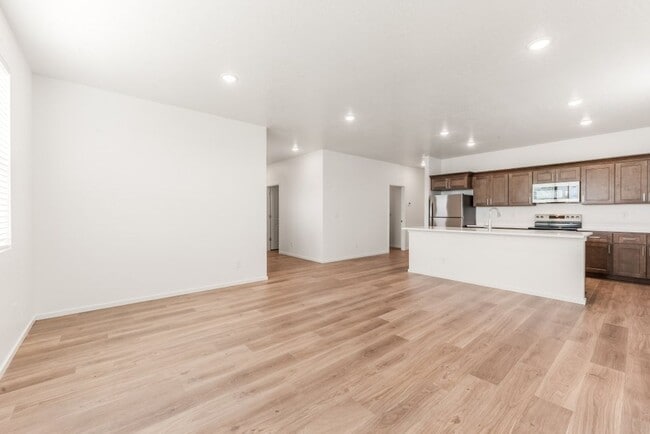 Building Photo - 5364 E Antares Ln