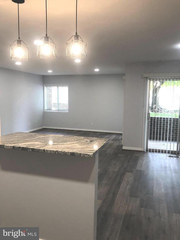 Building Photo - 29 Stonehenge Cir