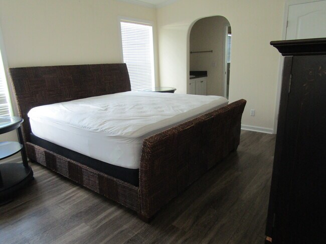 Building Photo - 37 Jurua Ct