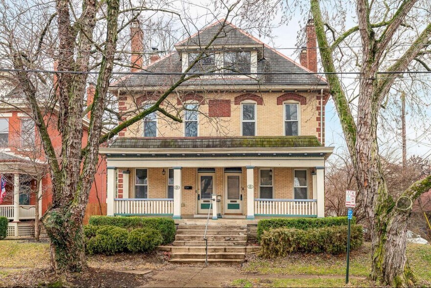 Primary Photo - 239 W 1st Ave