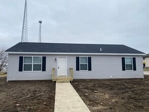 Building Photo - 3 Bedroom House in McLean!