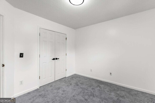 Building Photo - 1612 Branch Creek Cove