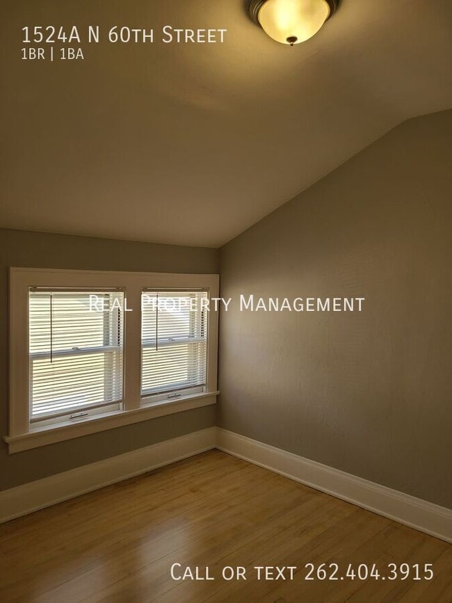 Building Photo - 1524 N 60th St