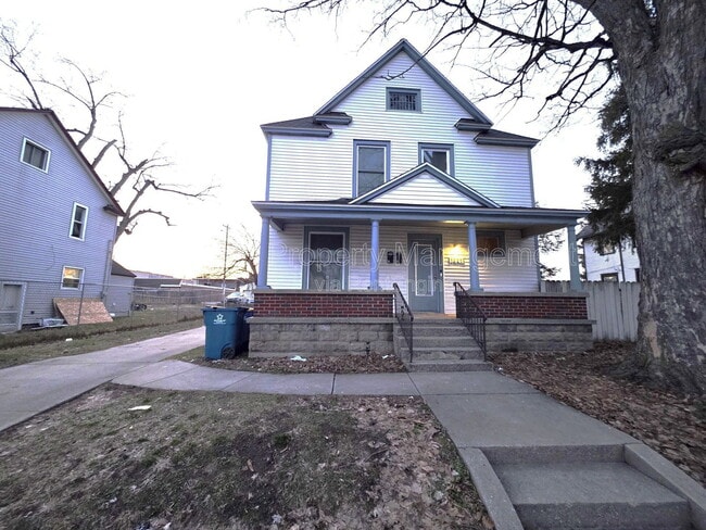 Building Photo - 1821 Horton Ave SE