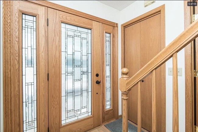 Building Photo - 4235 Stoneham Ln NW