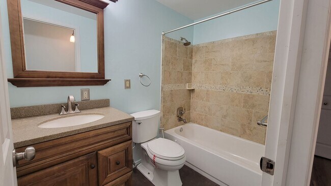Building Photo - 7611 Blossomview Ct. - 3 bedroom 2 bath ra...