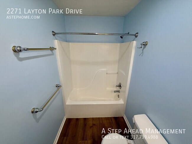 Building Photo - 2271 Layton Park Dr