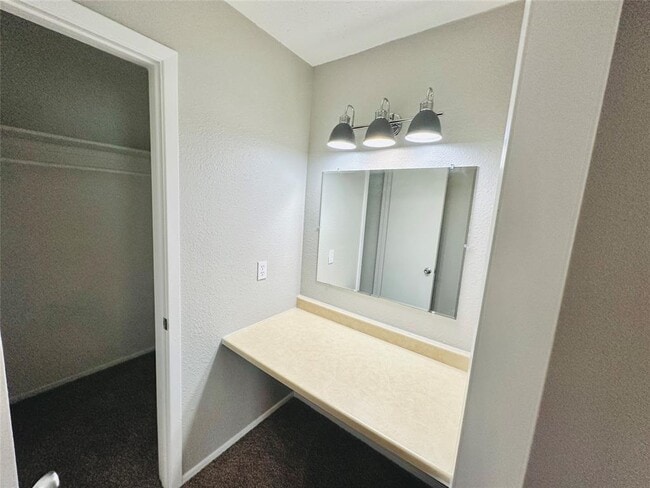 Building Photo - 1314 Southport Dr