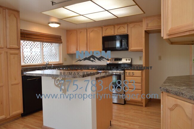 Building Photo - 4 Bed ~ 2 Bath ~ Large Home on Corner lot off of S McCarren in Donner Springs Neighborhood~ FOR RENT