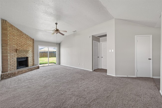 Building Photo - 22718 Pebworth Pl