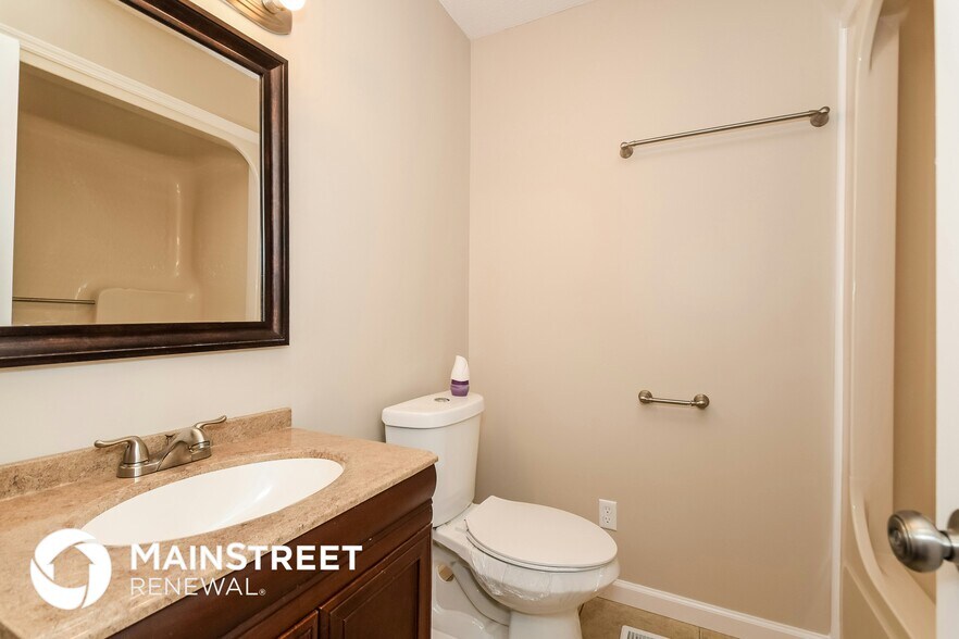 Building Photo - 101 22nd Ave NW