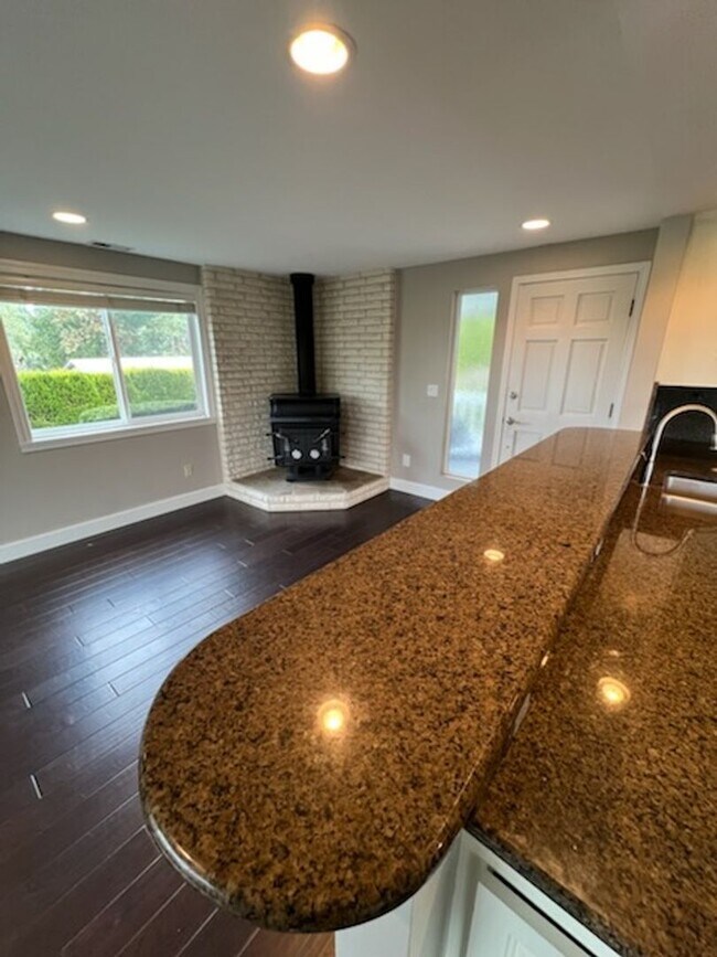 Building Photo - 1302-1304 38th Ave Ct NW
