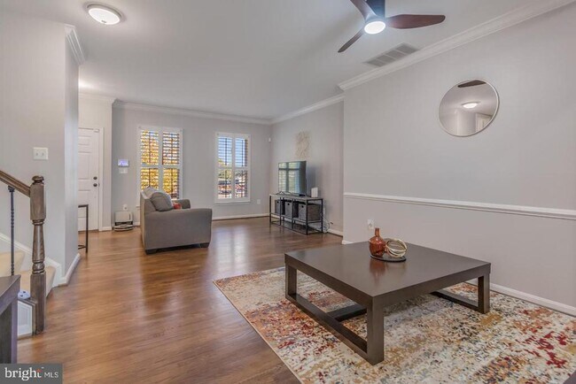 Building Photo - 642 Belmont Bay Dr