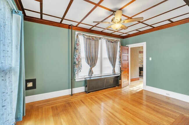 Building Photo - 46 Highland Terrace