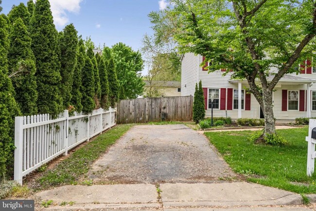 Building Photo - 5566 St Charles Dr