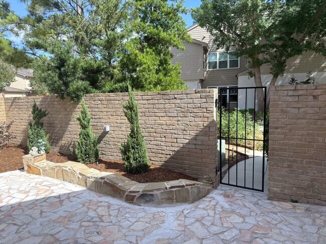 Building Photo - 12625 Memorial Dr