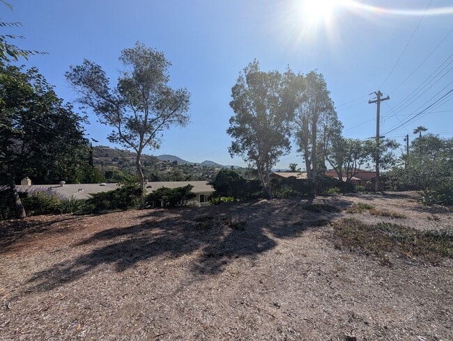 Building Photo - Great 3 Bedroom Ranch Style Home in North ...