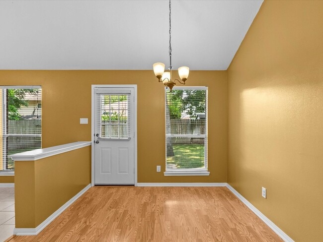 Building Photo - 3014 Lonesome Ridge Ct